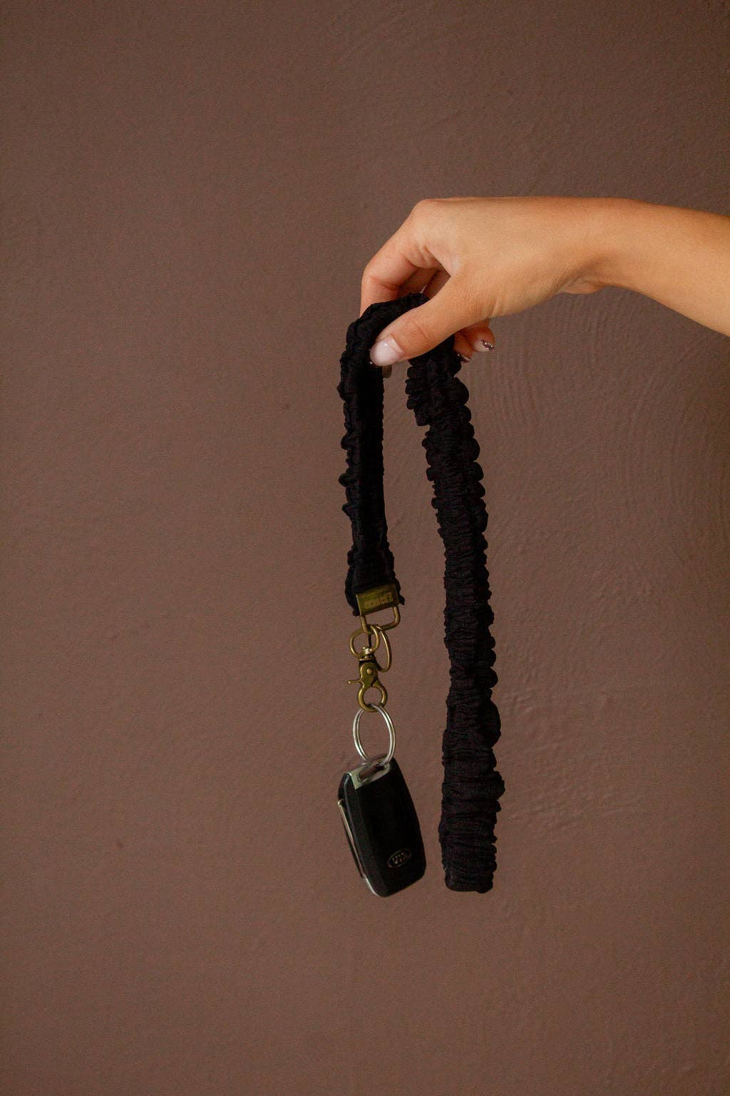 Andi Midnight Ruffle Lanyard