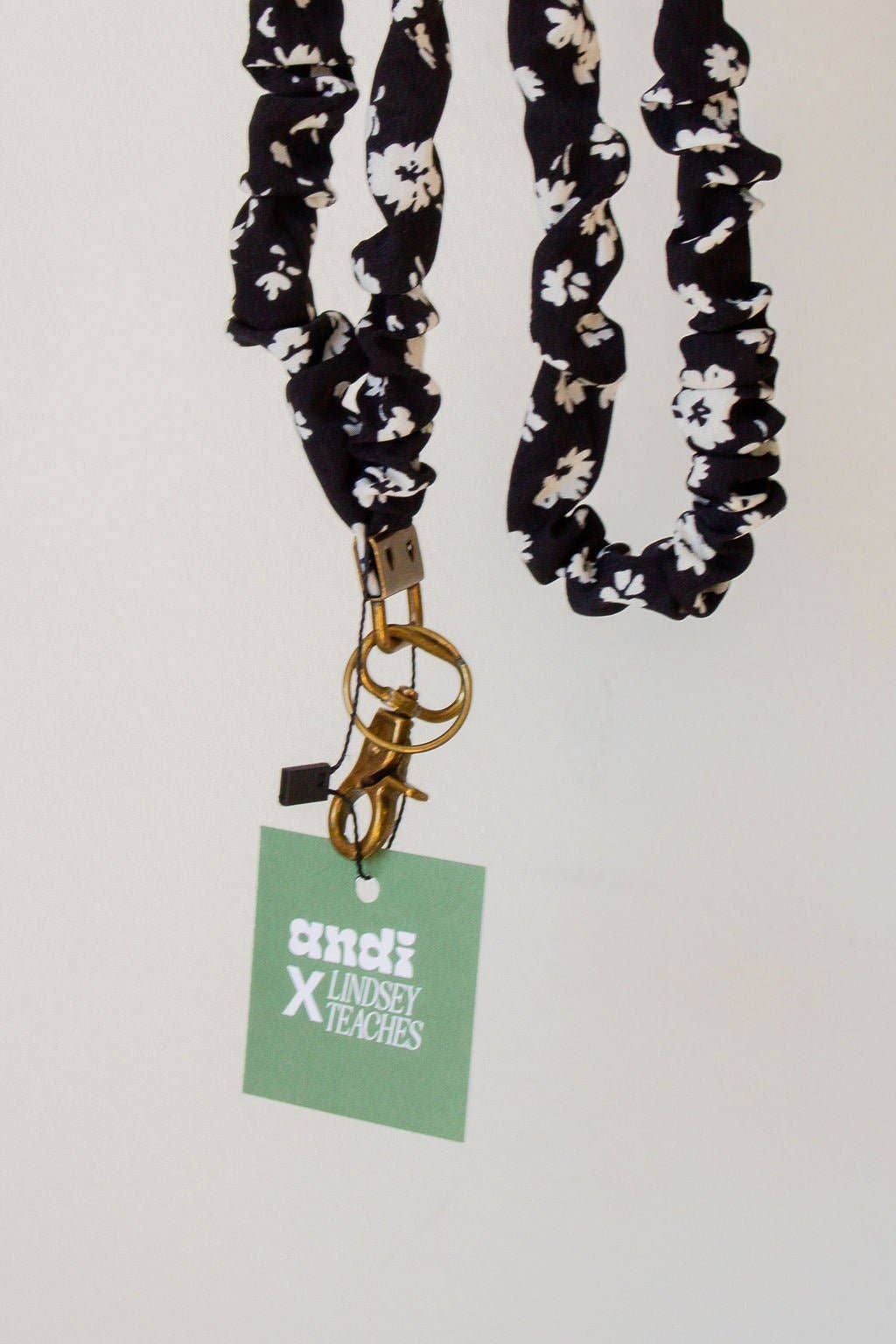Andi Onyx Floral Lanyard