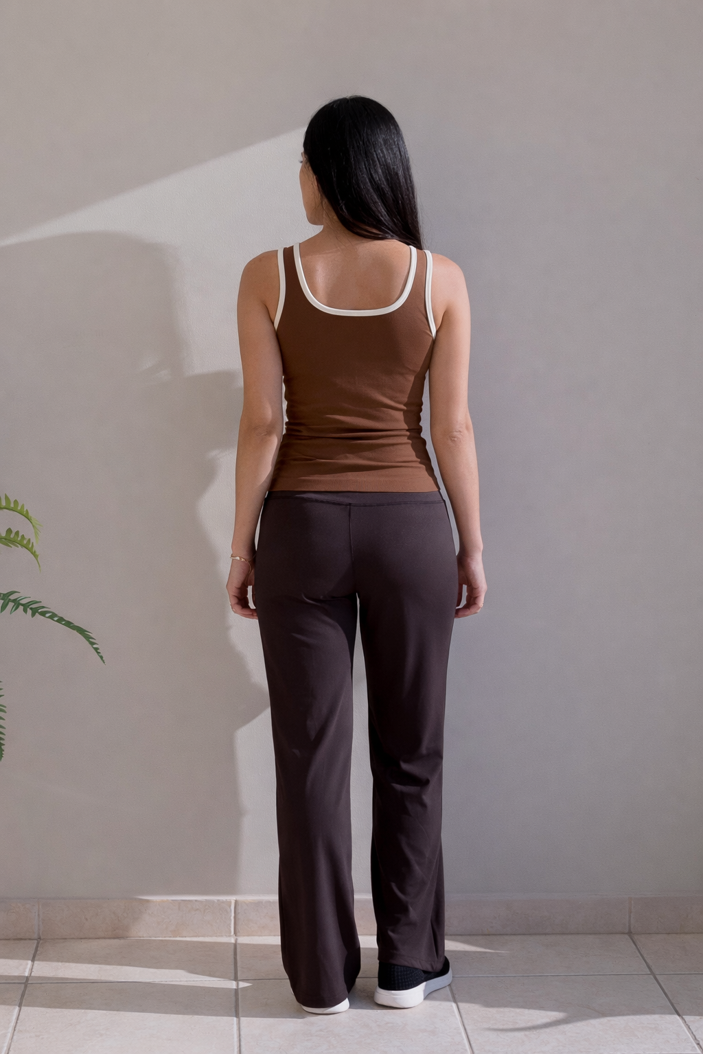 Yelete Brownstone Oasis Tank