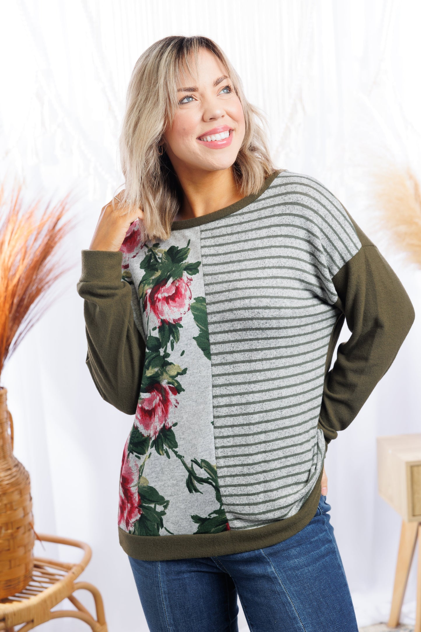 A. Gain Country Gardens Pullover