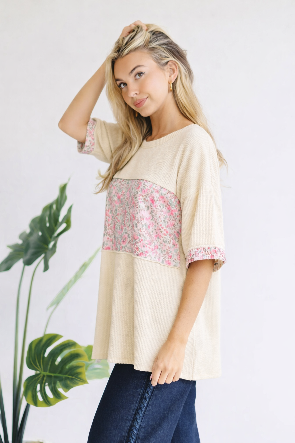 Heimish Cream Bloom Contrast Tee