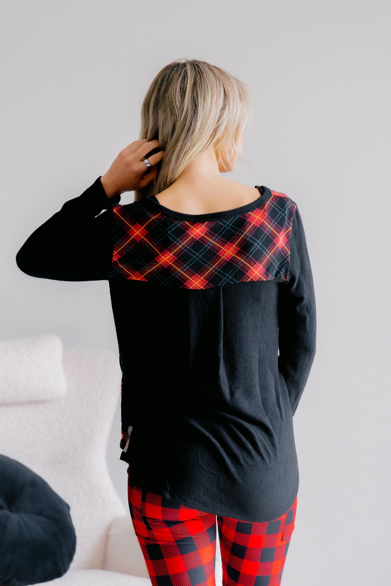 A. Gain Crimson Cabin Plaid V-Neck