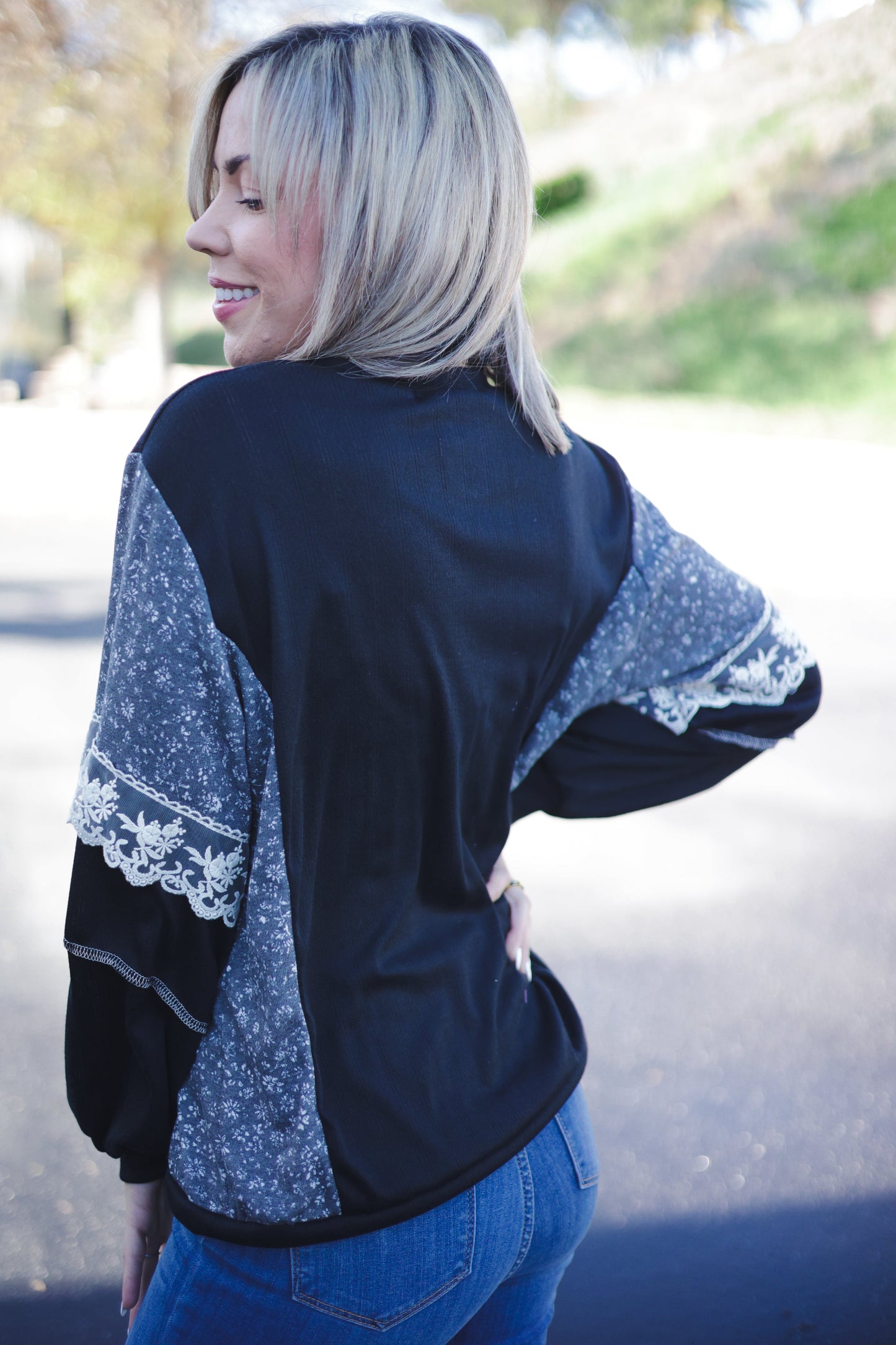 SugarFox Moonstruck Laced Bubble Sleeve