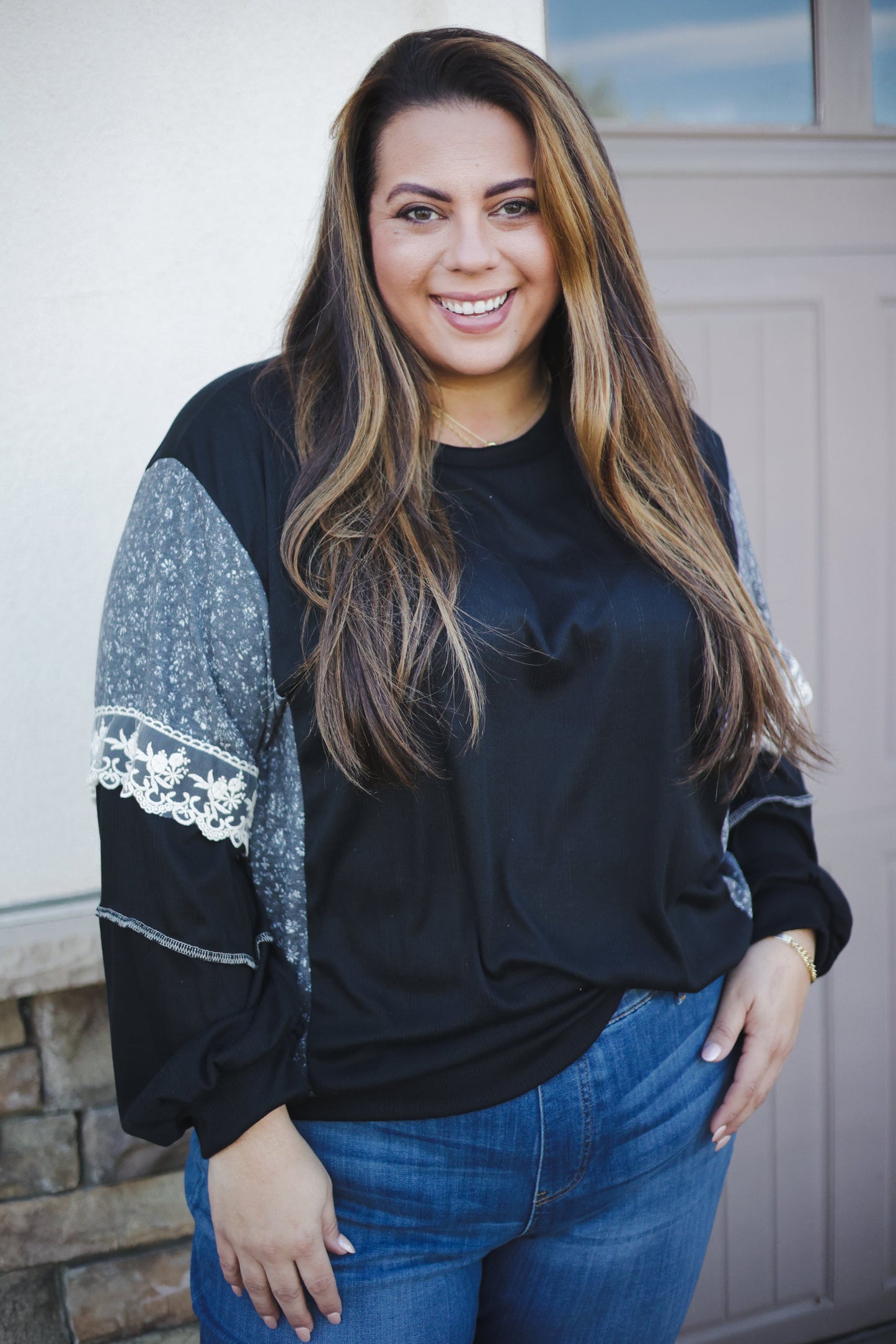 SugarFox Moonstruck Laced Bubble Sleeve