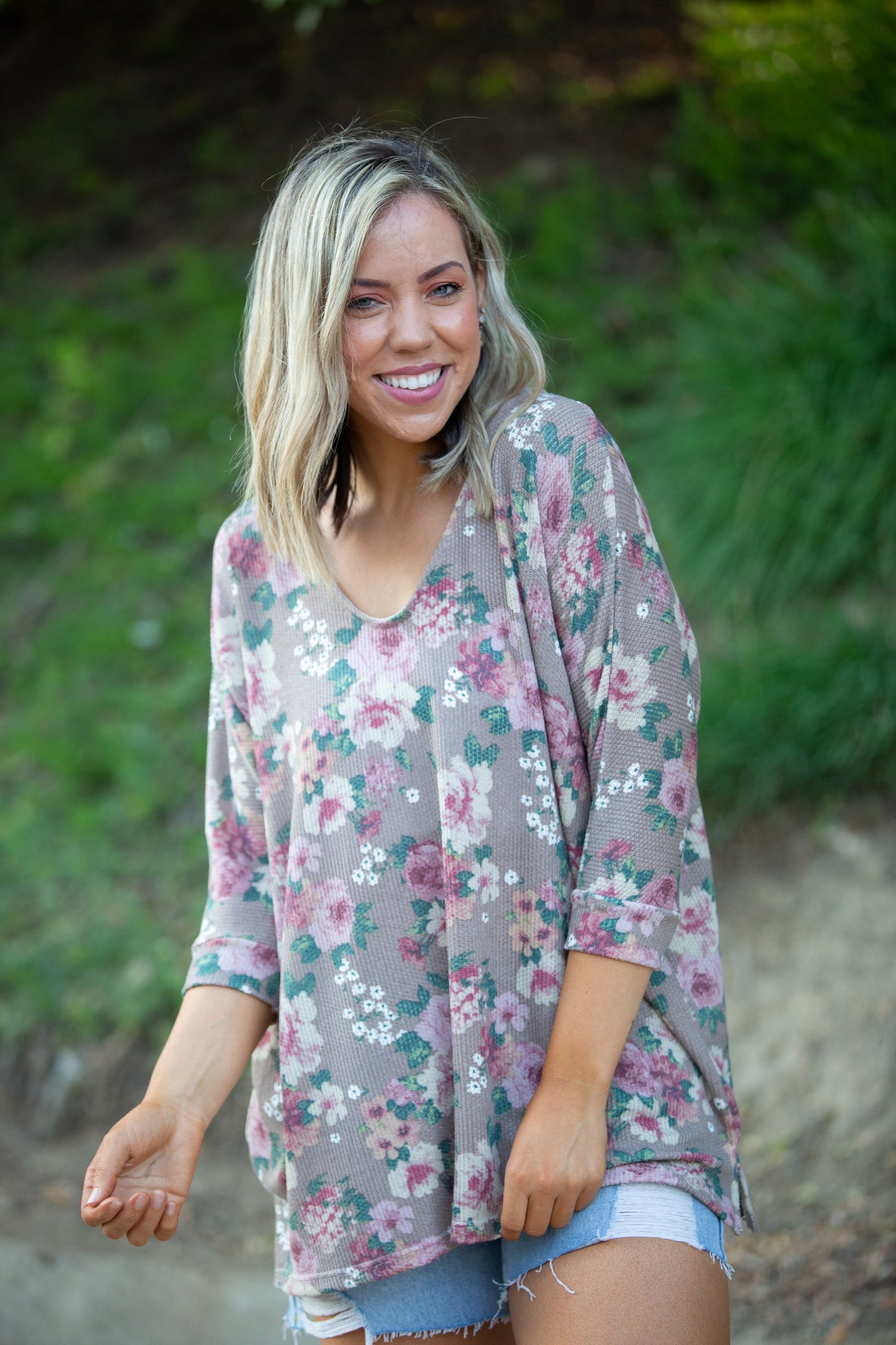 Lovely J Cappuccino Floral 3/4 Sleeve Top